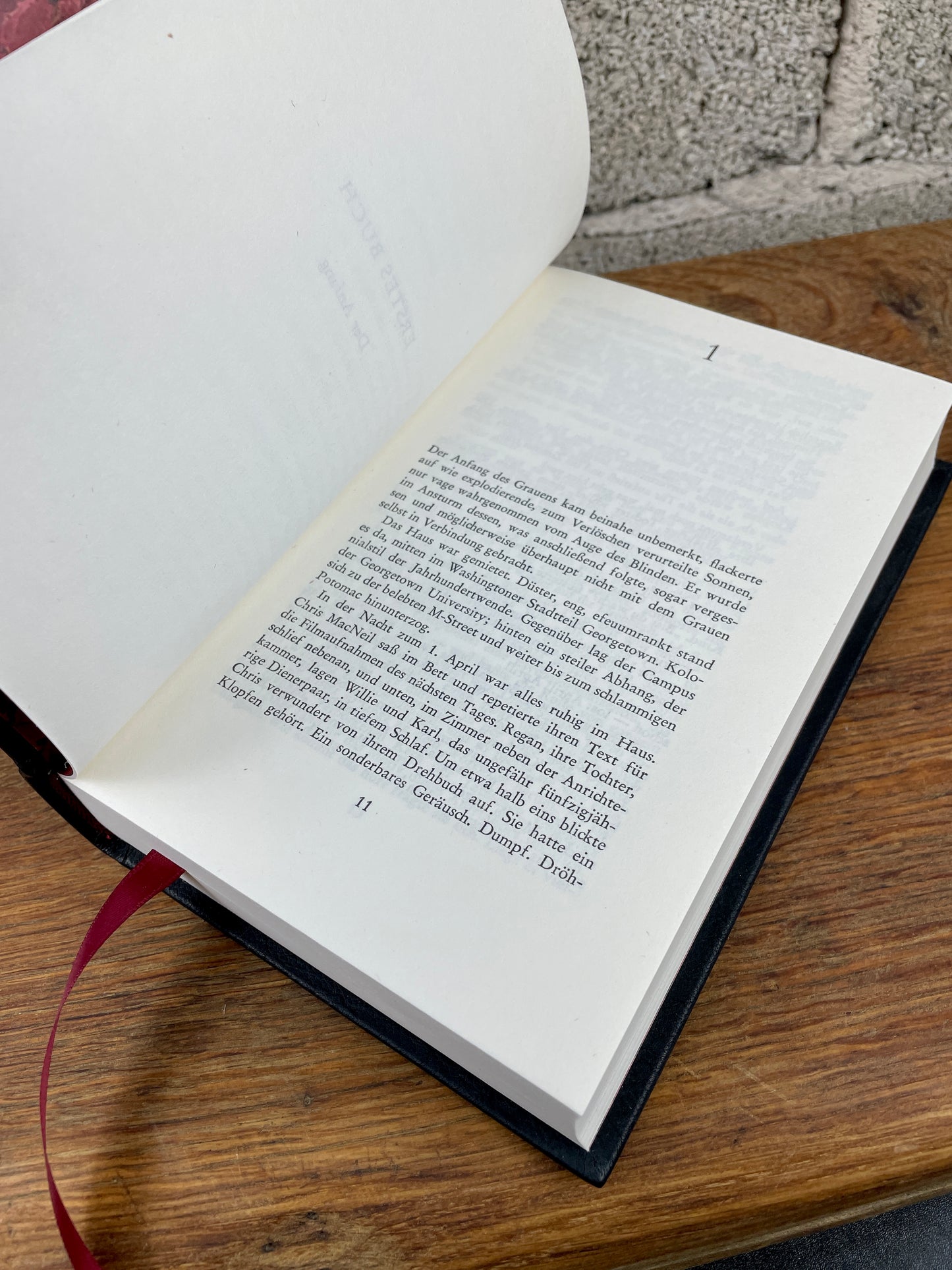 Düstere Klassiker-Edition: Der Exorzist in Leder gebunden