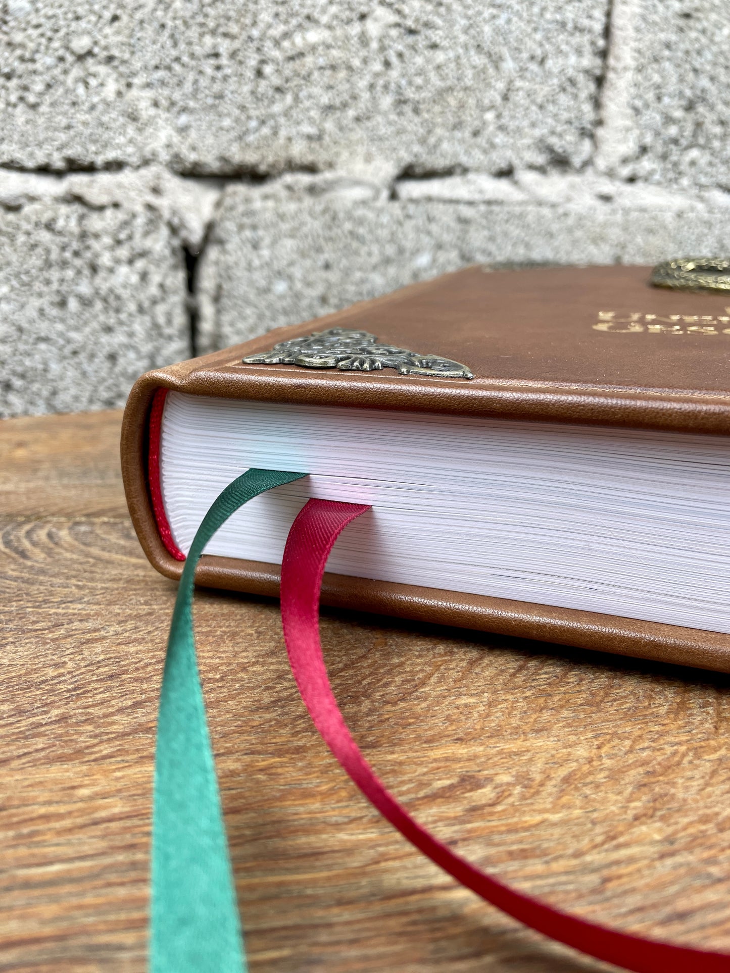 Ledereinband Kunstbuchbindung – Unikat der "Unendlichen Geschichte"