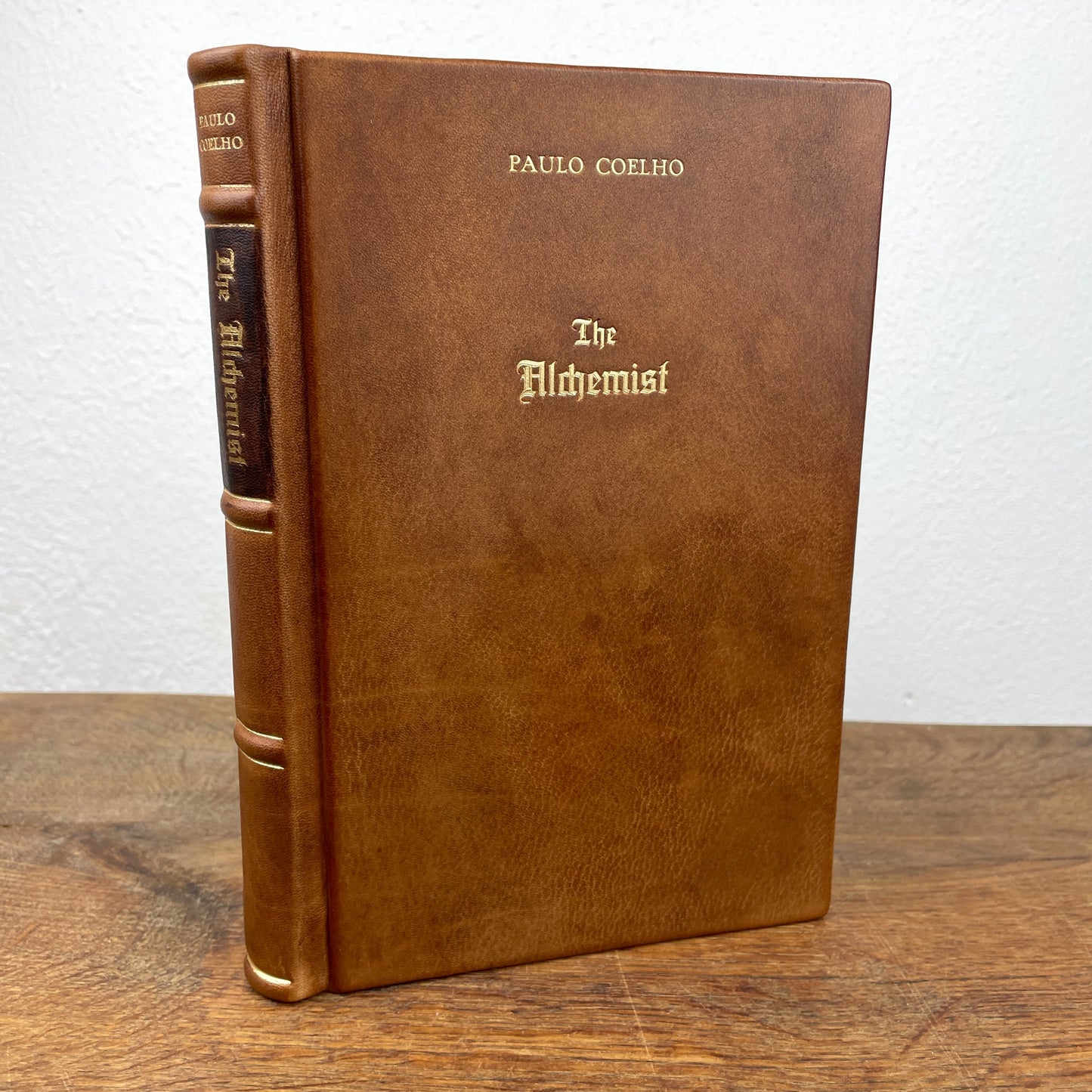 The Alchemist – Handgebundene Sammleredition in braunem Leder