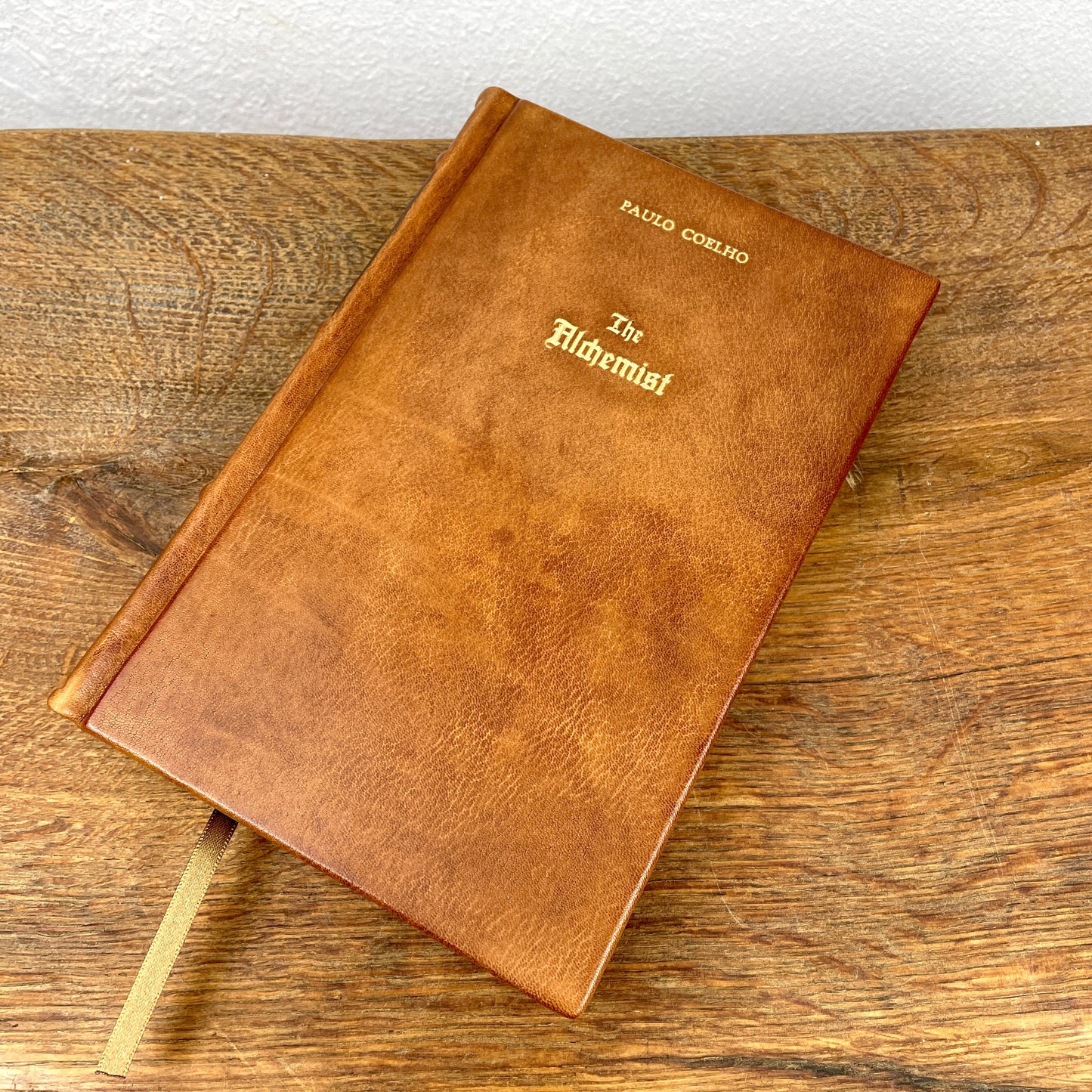 The Alchemist – Handgebundene Sammleredition in braunem Leder