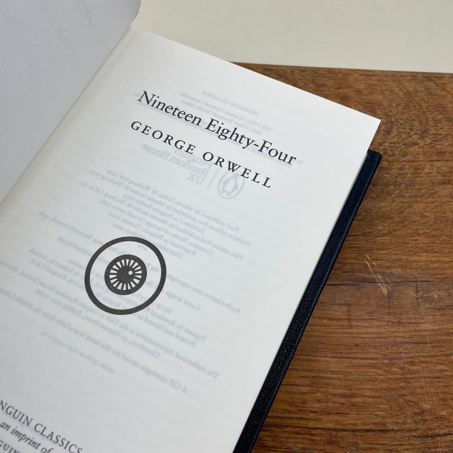 1984 - George Orwell - englische Ausgabe - handgefertigter Ledereinband - Unikat