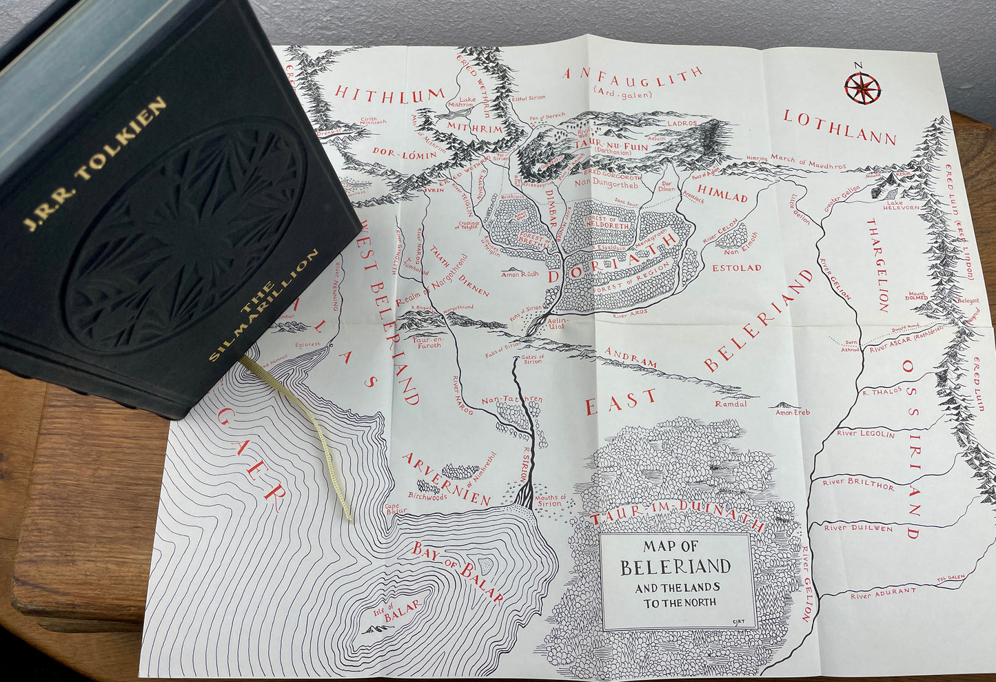 J.R.R. Tolkien – The Silmarillion (1977 Edition) – Handgebundene Unikat-Neubindung