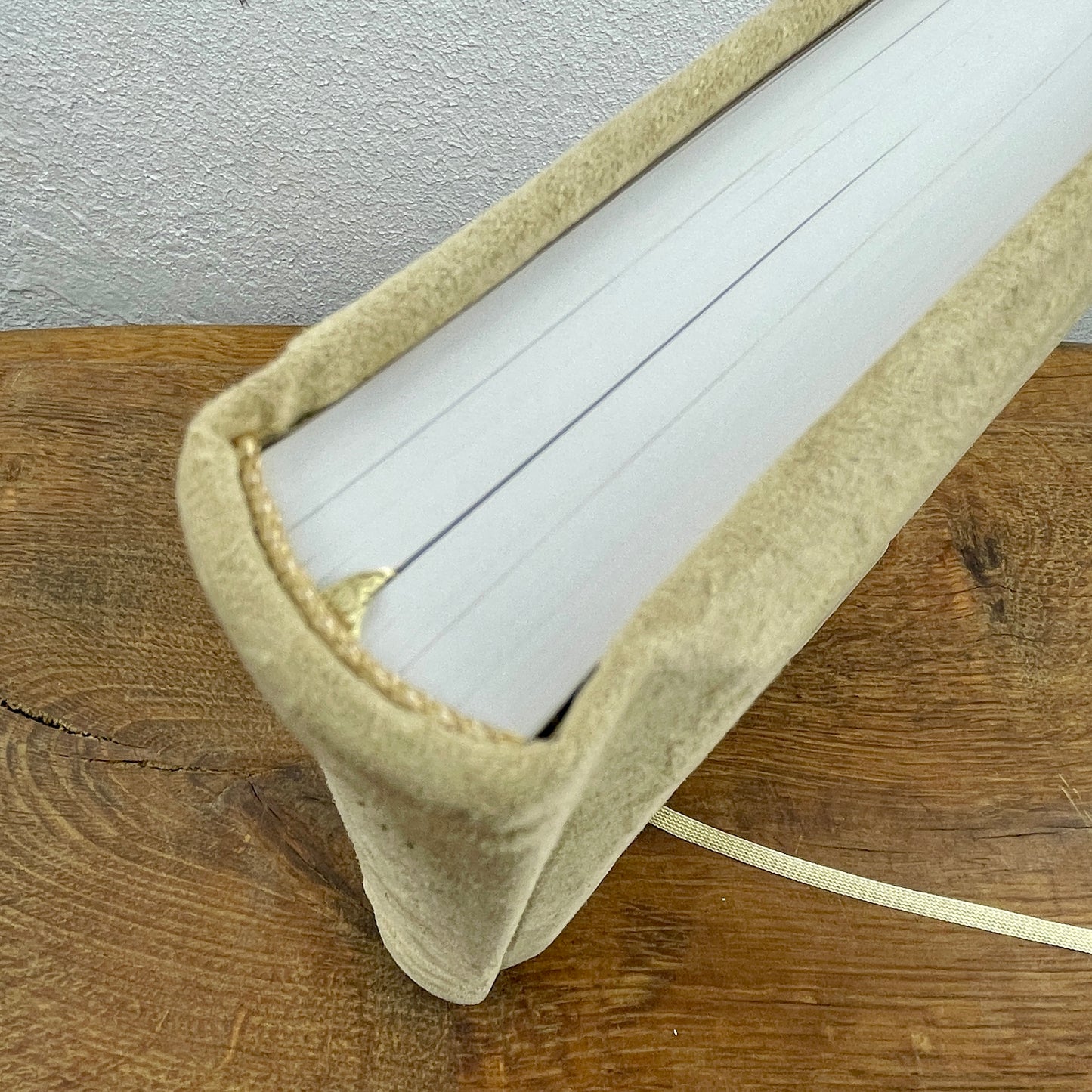 The Princess Bride – Handgebundene Sammlerausgabe in Wildleder mit Goldprägung (Unikat)