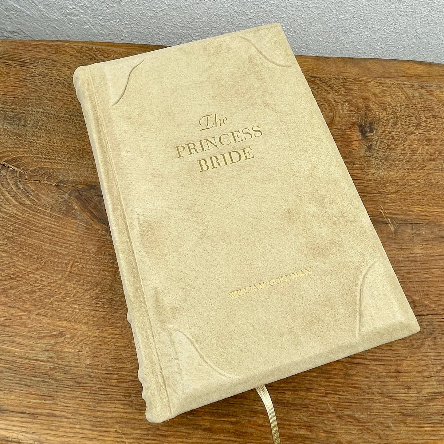 Zierrelief auf Vorder- und Rückseite, The Princess Bride Collector’s Edition