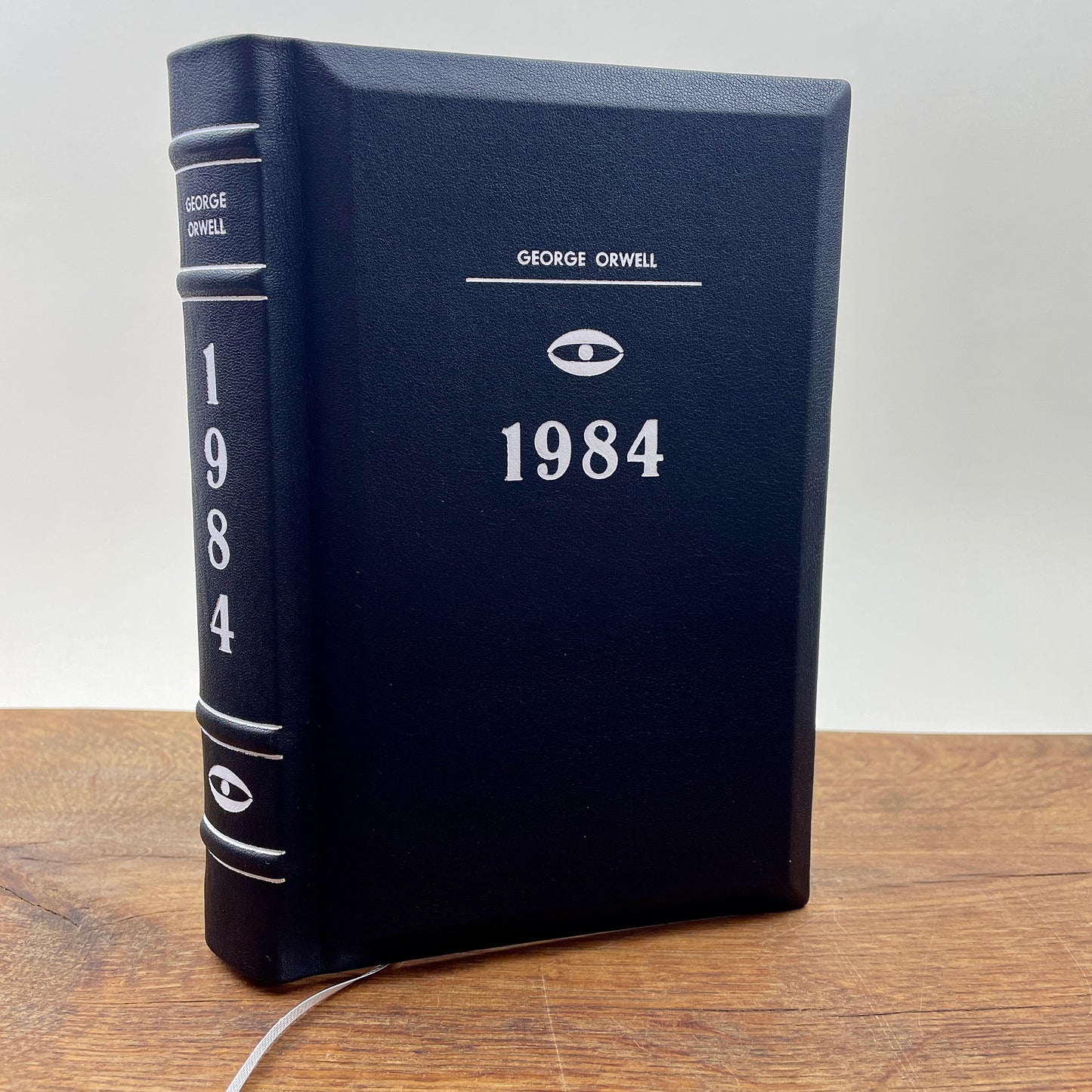 1984 - George Orwell - englische Ausgabe - handgefertigter Ledereinband - Unikat