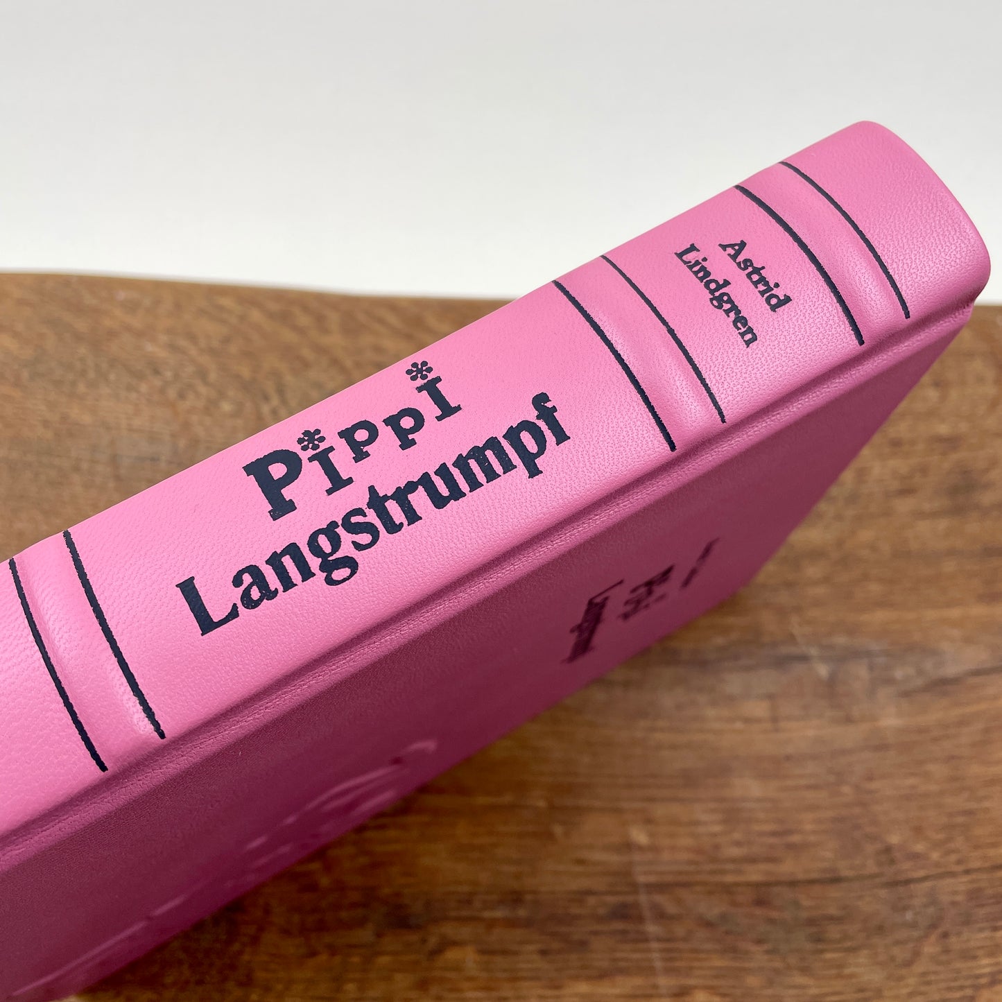 Pippi Langstrumpf Gesamtausgabe – Rosa Ledereinband